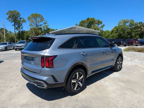 Certified 2023 Kia Sorento EX FWD image 8