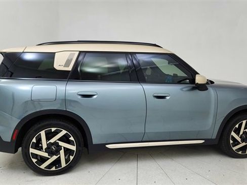 Used 2025 MINI Cooper Countryman SE image 6
