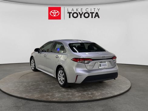 Used 2024 Toyota Corolla LE FWD image 5