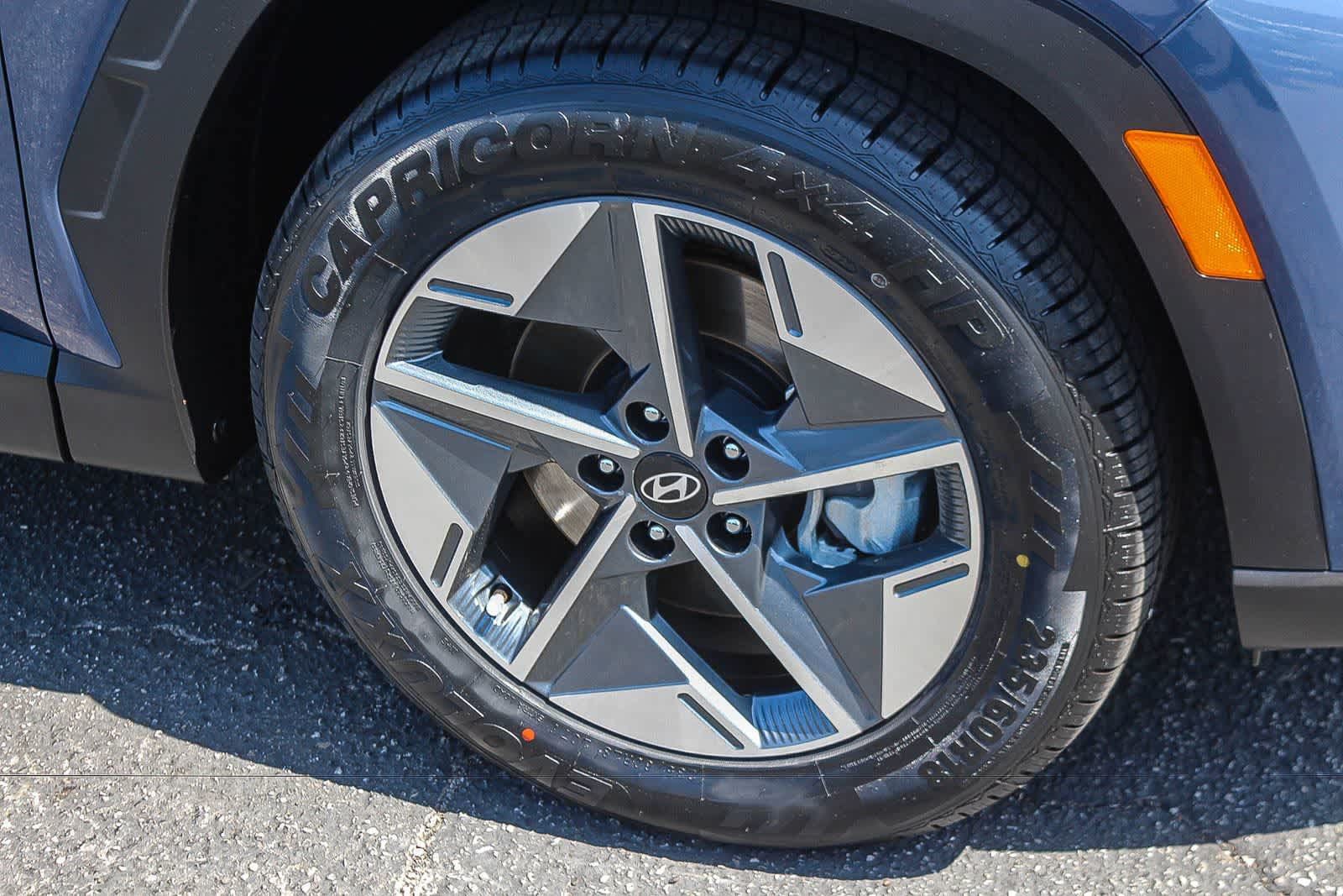 Certified 2025 Hyundai Tucson SEL FWD image 12