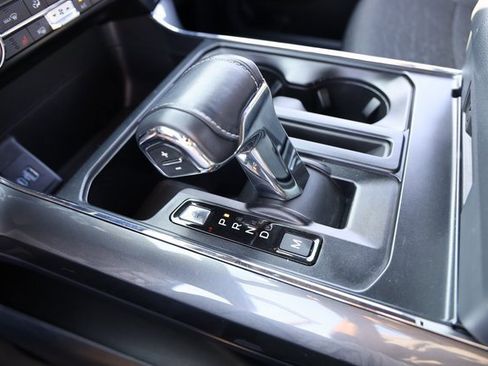 Used 2022 Ford F150 XLT w/ Equipment Group 302A High image 19