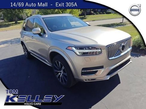 Used 2024 Volvo XC90 B5 Core w/ Climate Package image 1