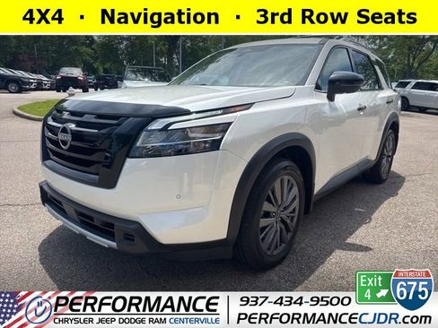 Used 2024 Nissan Pathfinder SL w/ SL Premium Package AWD/4WD image 1