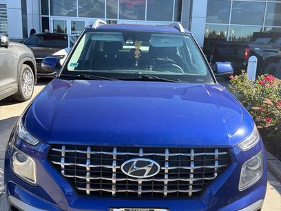 Used 2022 Hyundai Venue SEL