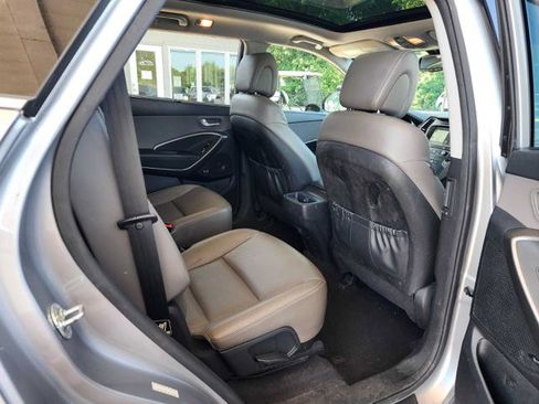 Used 2017 Hyundai Santa Fe Limited AWD/4WD image 17