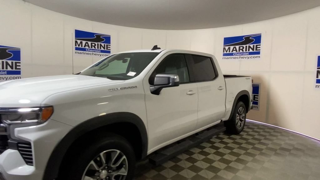 Used 2024 Chevrolet Silverado 1500 LT w/ Protection Package AWD/4WD image 6