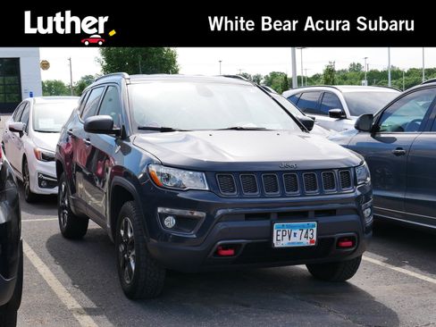 Used 2018 Jeep Compass Trailhawk w/ Leather Interior Group AWD/4WD image 1