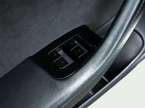 Used 2019 Tesla Model 3 Standard Range RWD image 13