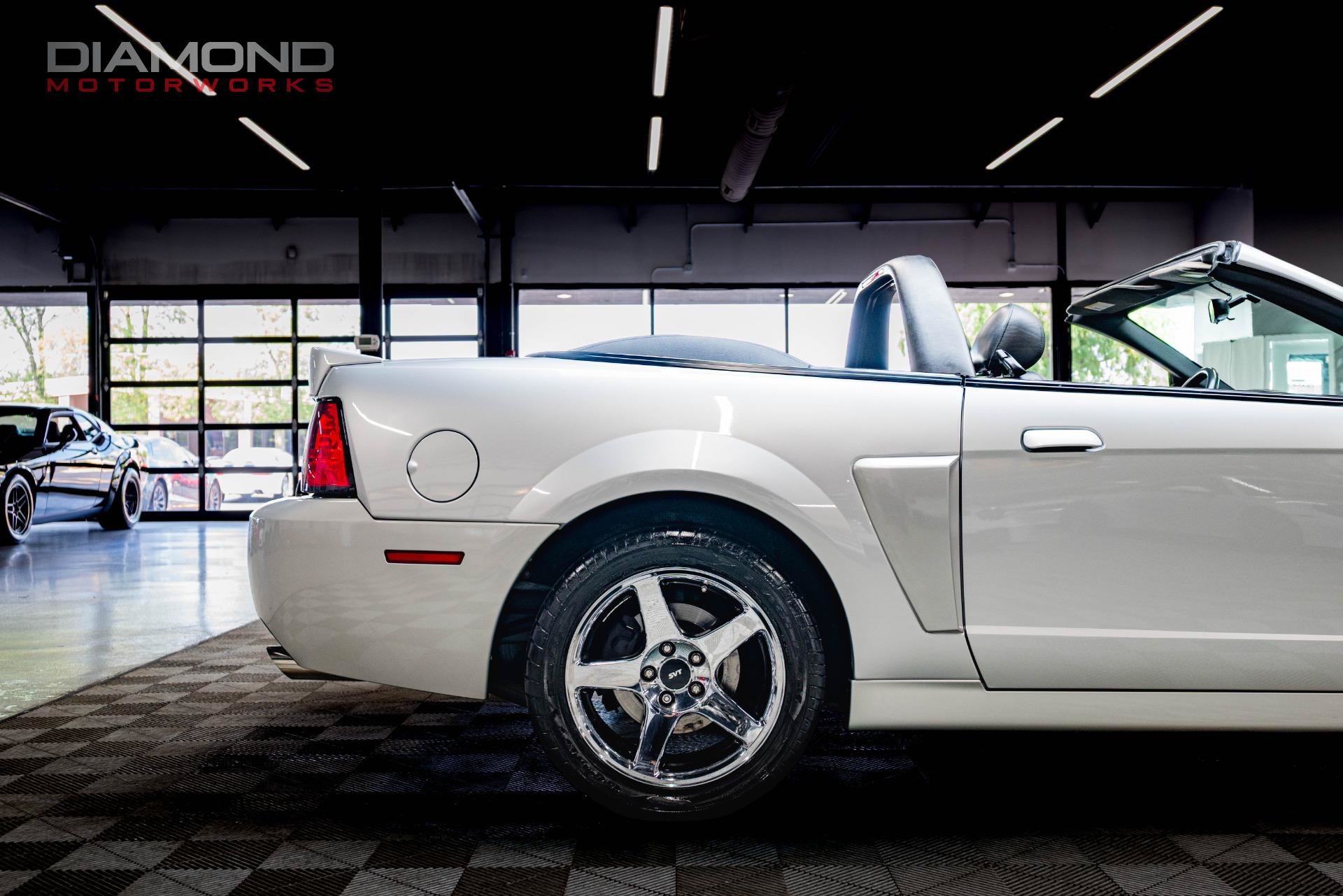 Used 2004 Ford Mustang Cobra RWD image 25