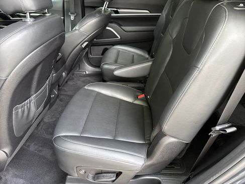 Used 2021 Kia Telluride S AWD/4WD image 20