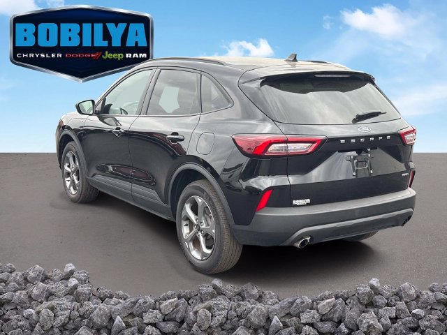 Used 2025 Ford Escape ST-Line AWD/4WD image 4
