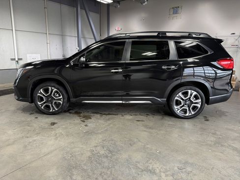 Used 2023 Subaru Ascent Touring image 4