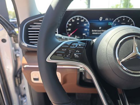 Used 2025 Mercedes-Benz GLE 350 4MATIC image 36