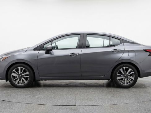 Used 2025 Nissan Versa SV FWD image 5