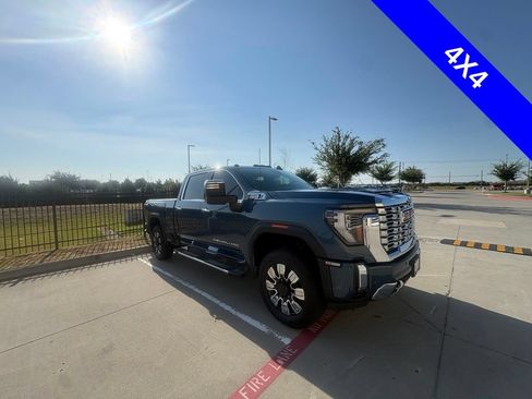 Used 2026 GMC Sierra 2500 Denali w/ Denali Reserve Package AWD/4WD image 8