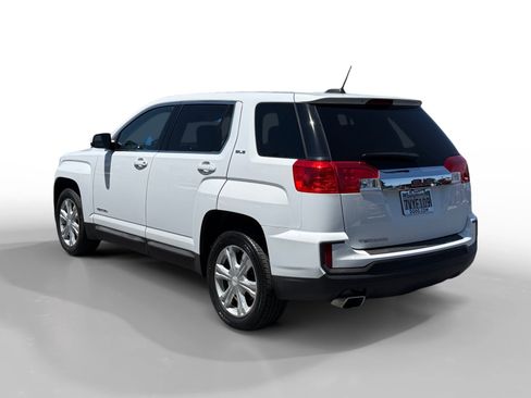 Used 2017 GMC Terrain SLE FWD image 3