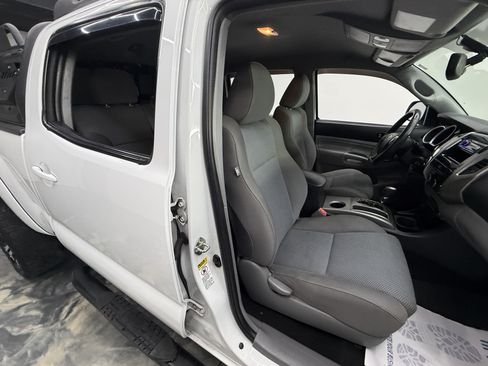 Used 2014 Toyota Tacoma 4x4 Double Cab image 19