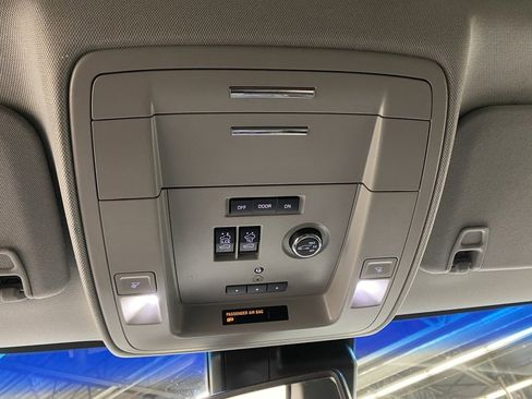 Used 2018 GMC Yukon Denali w/ Open Road Package image 23