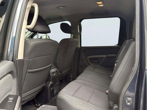 Used 2015 Nissan Titan SV w/ SV Value Truck Package image 12