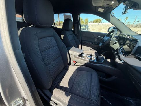 Used 2025 Chevrolet Equinox LT image 34