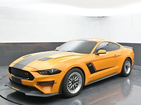 Used 2019 Ford Mustang GT Premium w/ GT Performance Package image 6