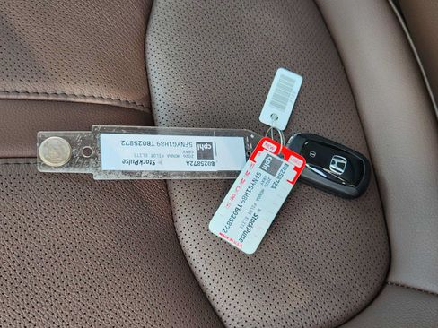 Used 2026 Honda Pilot Elite image 35