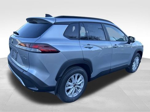 New 2026 Toyota Corolla Cross LE image 5