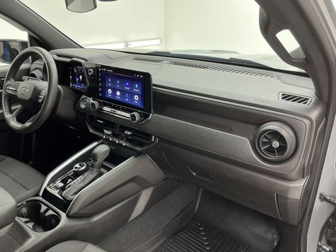 Used 2023 Chevrolet Colorado Trail Boss w/ Technology Package image 24