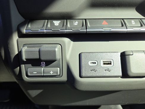 New 2025 GMC Sierra 3500 Pro w/ Convenience Package AWD/4WD image 10