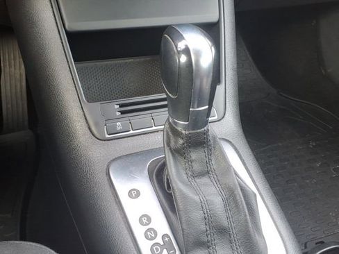 Used 2012 Volkswagen Tiguan S FWD image 18