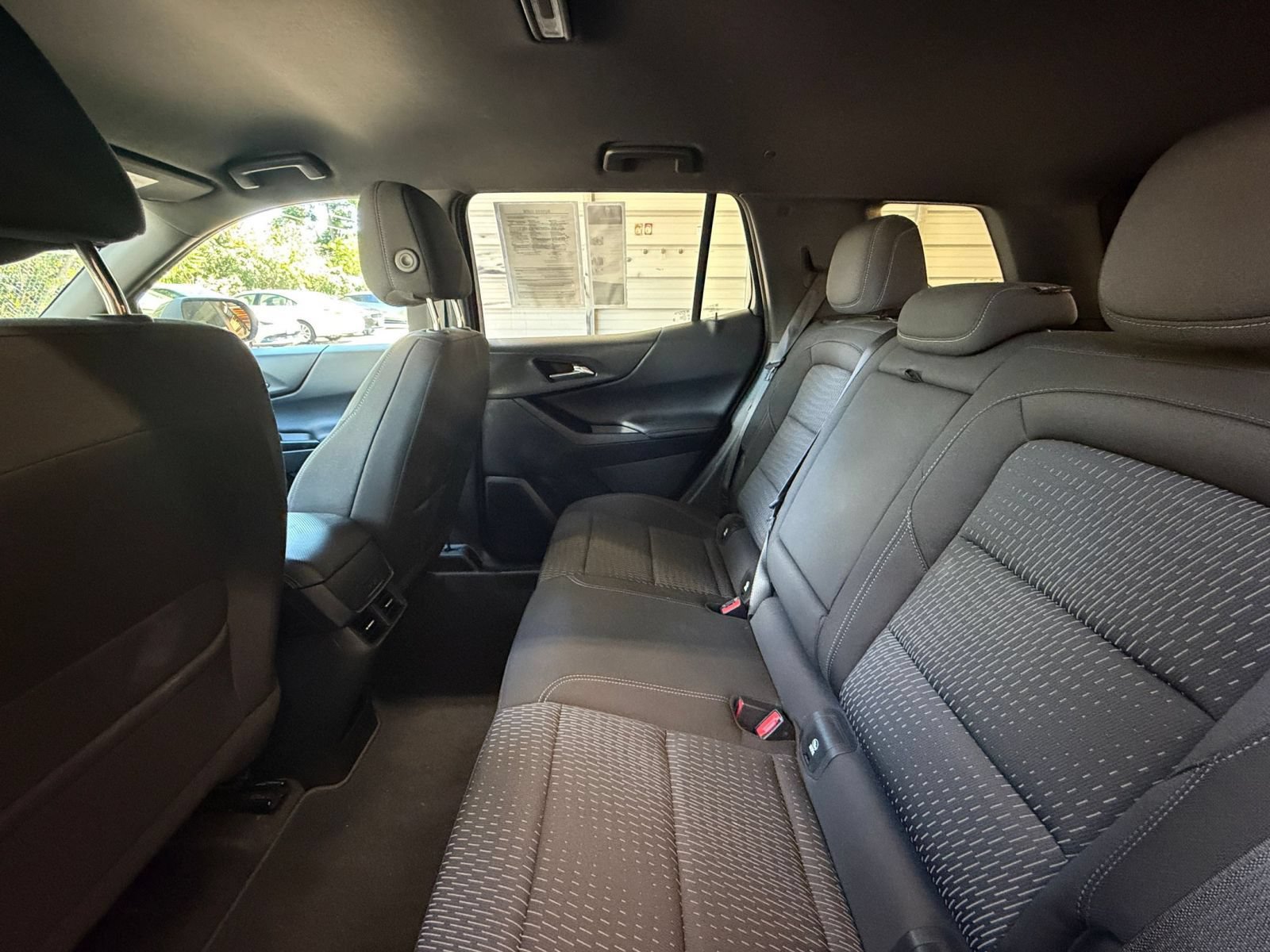 Used 2025 Chevrolet Equinox LT AWD/4WD image 26
