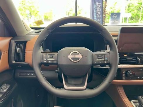 New 2026 Nissan Pathfinder Platinum w/ Cargo Package AWD/4WD image 12