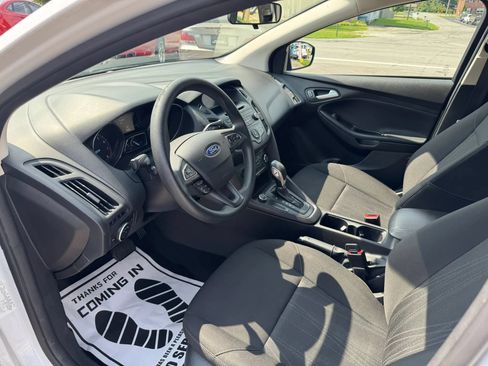 Used 2017 Ford Focus SE FWD image 23