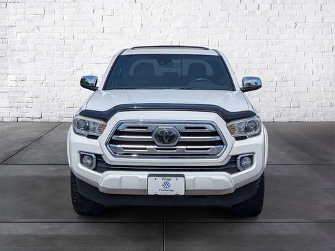 Used 2018 Toyota Tacoma Limited RWD image 3
