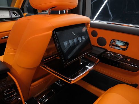 Used 2025 Rolls-Royce Phantom Sedan image 69