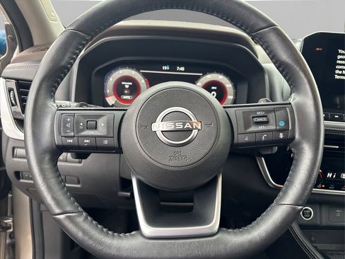 Used 2023 Nissan Rogue Platinum w/ Platinum Premium Package image 26