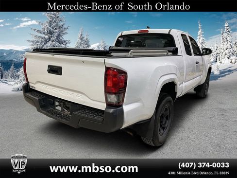 Used 2018 Toyota Tacoma SR RWD image 14