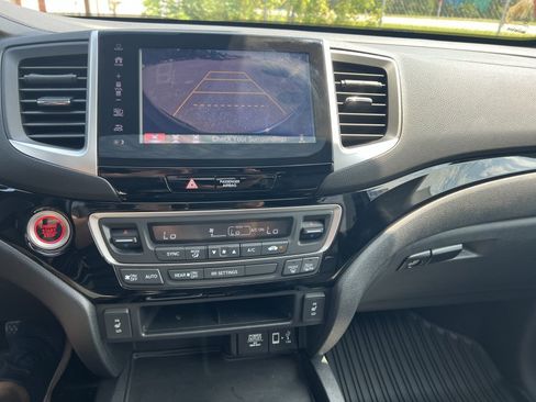 Used 2017 Honda Ridgeline Black Edition image 18