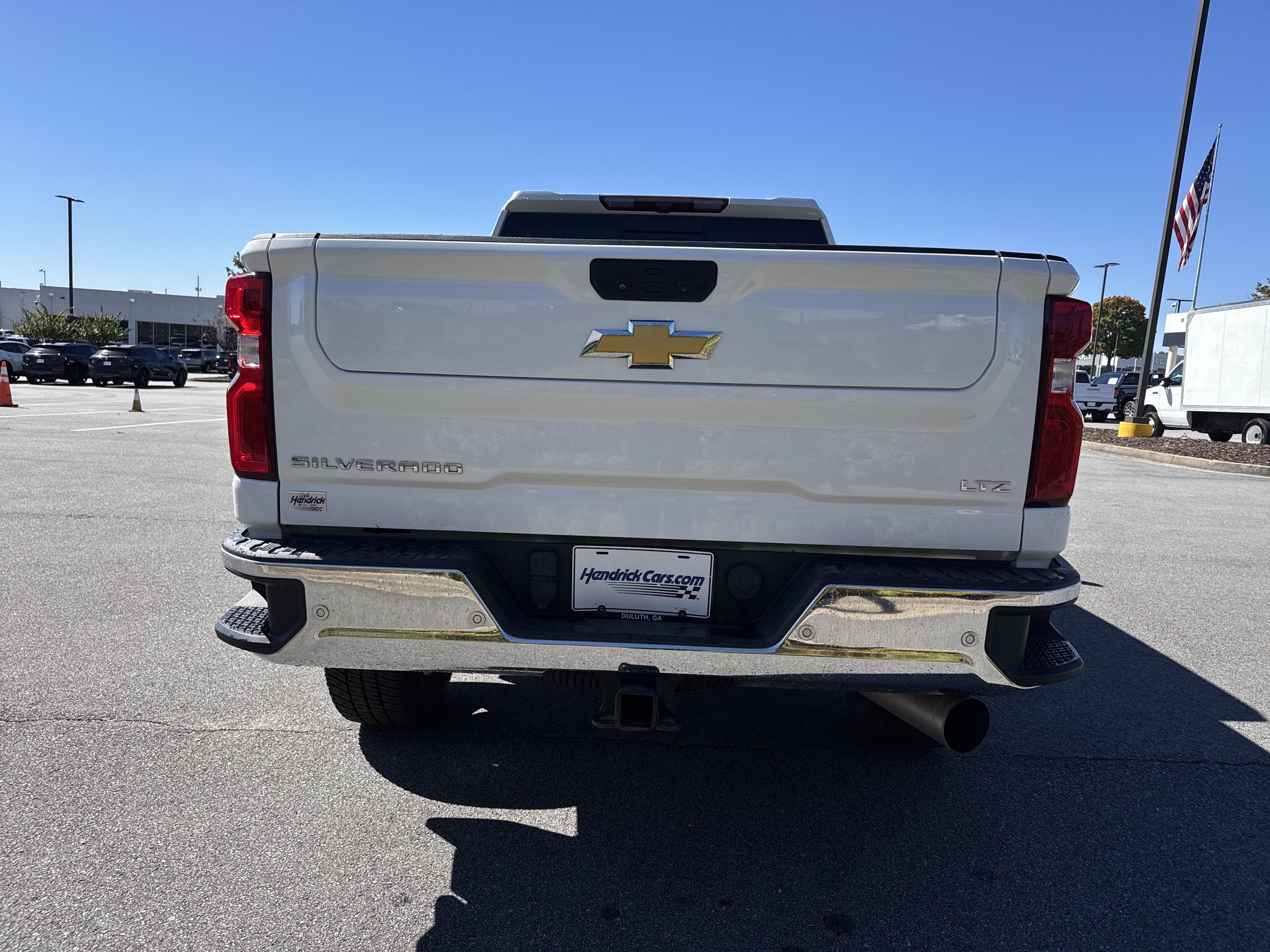 Used 2023 Chevrolet Silverado 2500 LTZ AWD/4WD image 9