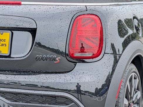 Used 2023 MINI Cooper S w/ Signature Upholstery Package FWD image 10