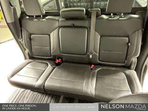 Used 2019 GMC Sierra 1500 SLT image 26