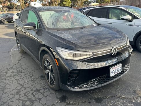Used 2023 Volkswagen ID.4 Pro S image 2