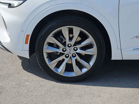 Used 2022 Buick Envision Avenir w/ Technology Package II FWD image 13