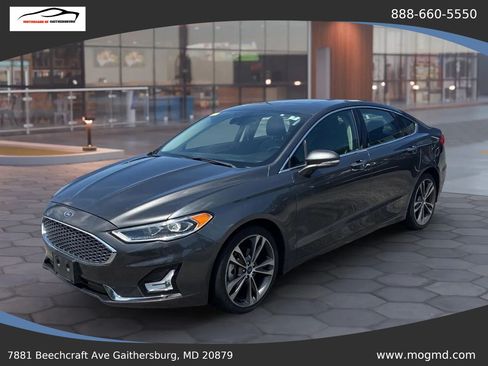 Used 2020 Ford Fusion Titanium AWD/4WD image 4