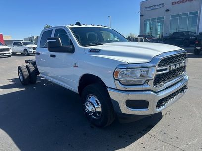 New 2024 RAM 3500 Tradesman w/ Chrome Appearance Group