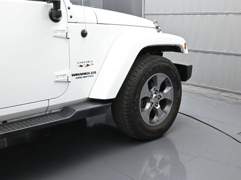 Used 2016 Jeep Wrangler Unlimited Sahara w/ Max Tow Package AWD/4WD image 41