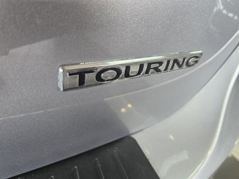 Used 2025 Honda Odyssey Touring image 32