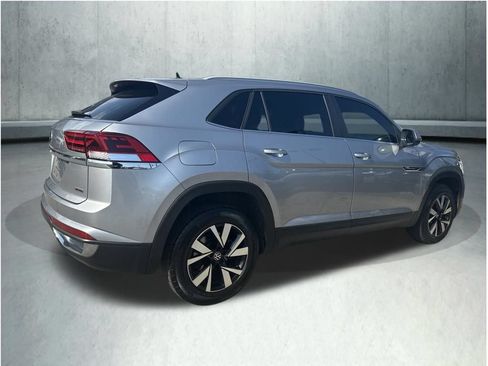 Used 2021 Volkswagen Atlas Cross Sport SE AWD/4WD image 6