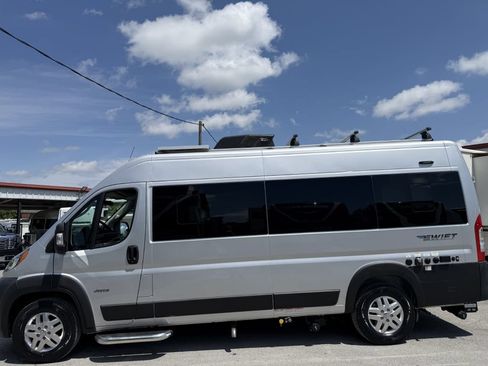 Used 2021 RAM ProMaster 3500 w/ Convenience Group FWD image 12
