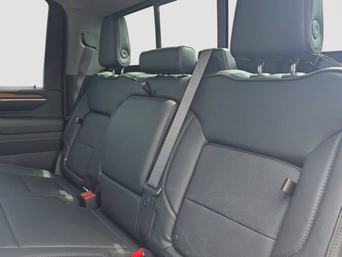 Used 2026 GMC Sierra 2500 Denali w/ Denali Reserve Package AWD/4WD image 12